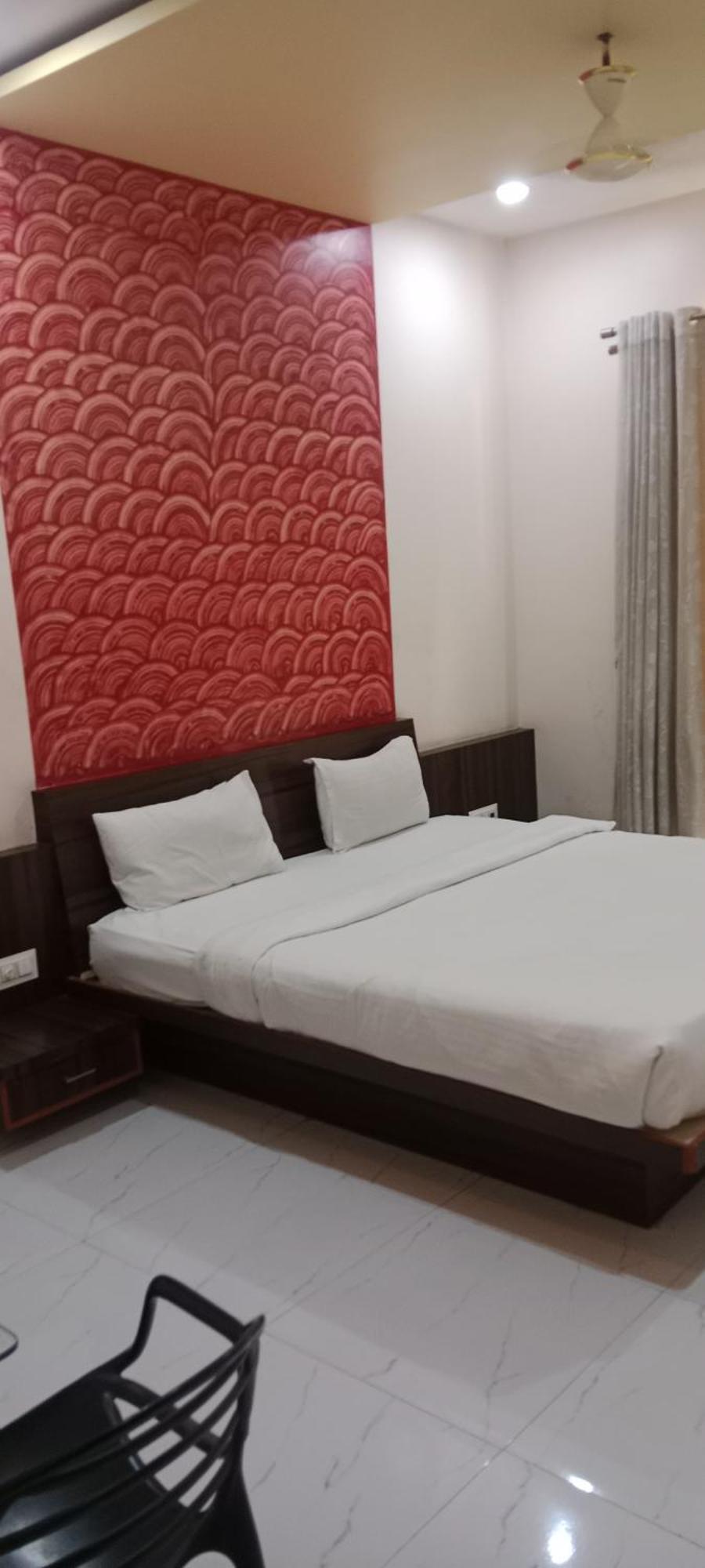 Hotel Swamiraj Indapur  Bagian luar foto